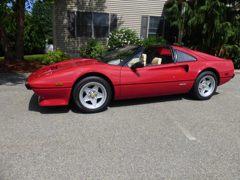 1983 Ferrari 308 GTS QV - Image 2 of 31