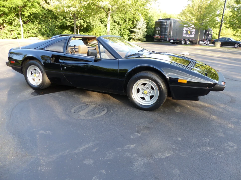 1983 Ferrari 308 GTS QV - Image 9 of 31