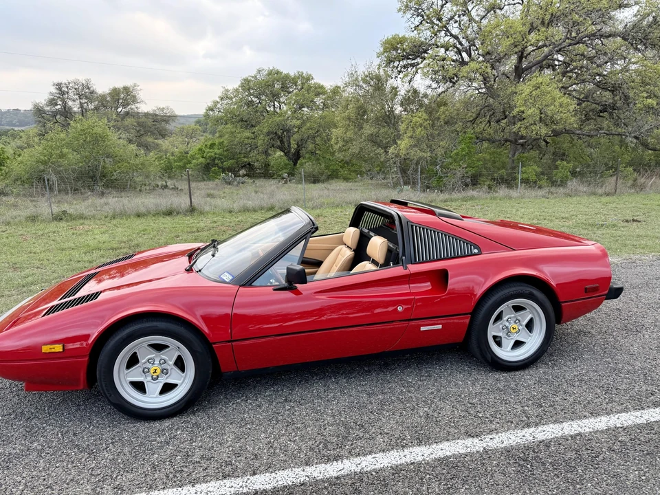 1983 Ferrari 308 GTS QV - Image 29 of 31