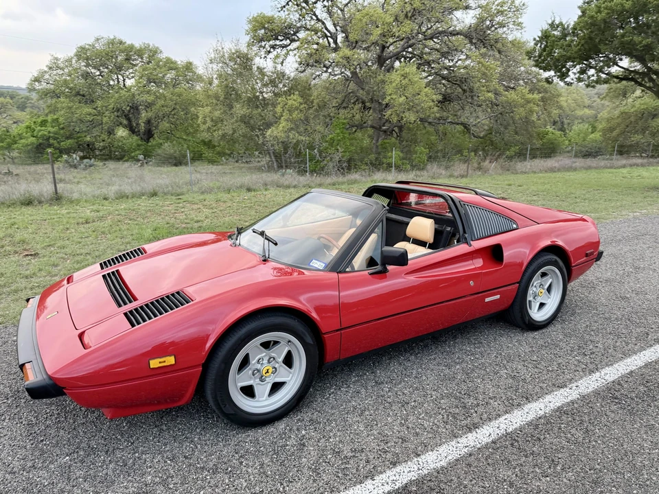 1983 Ferrari 308 GTS QV - Image 2 of 31