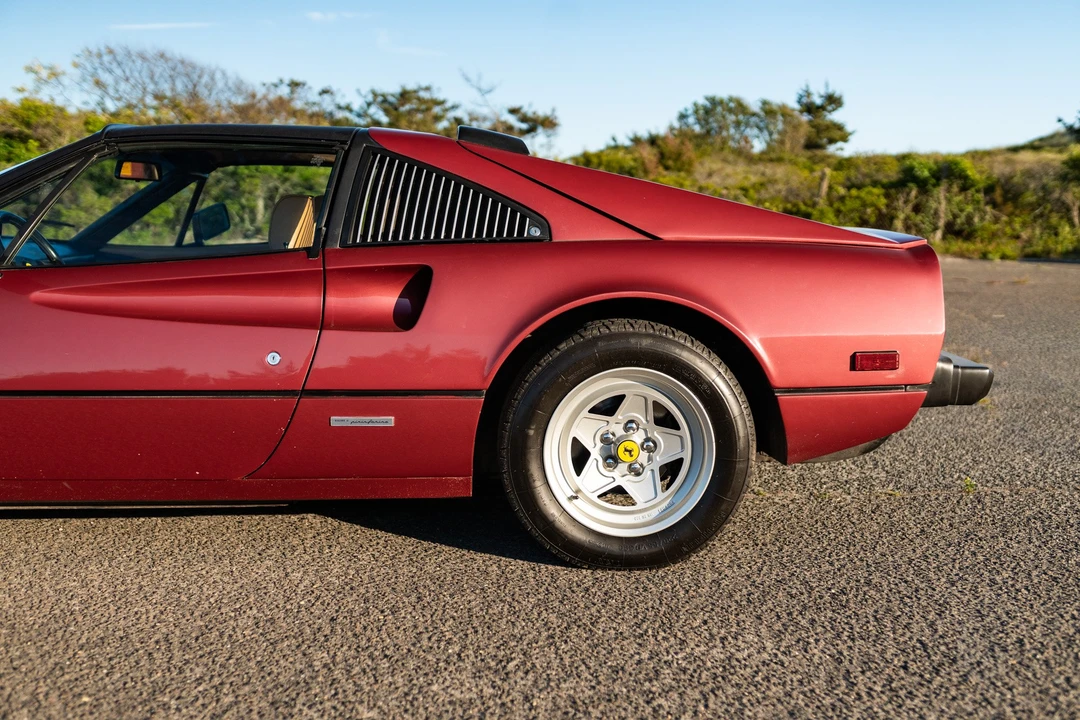 1983 Ferrari 308 GTS QV - Image 6 of 31