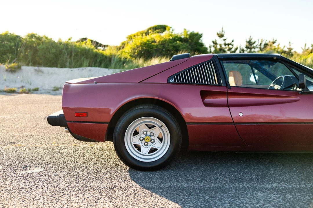 1983 Ferrari 308 GTS QV - Image 9 of 31