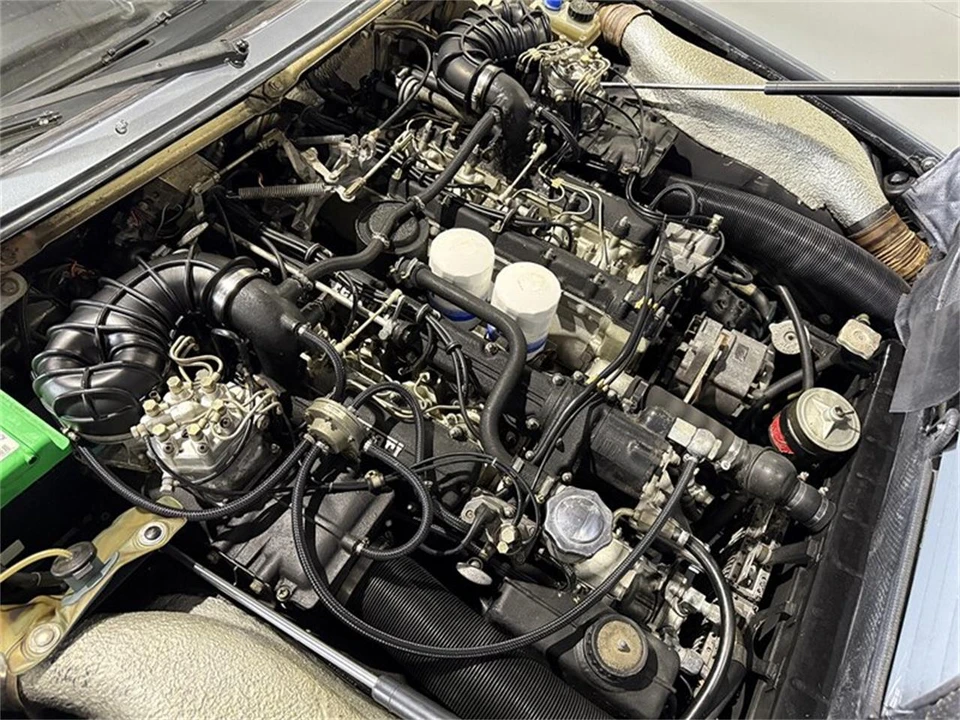 1983 Ferrari 400i - Image 24 of 24