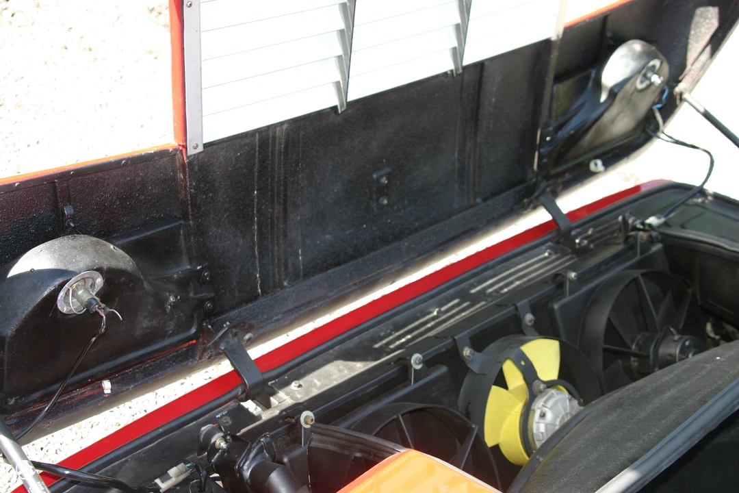 1983 Ferrari 512 BBi - Image 9 of 19