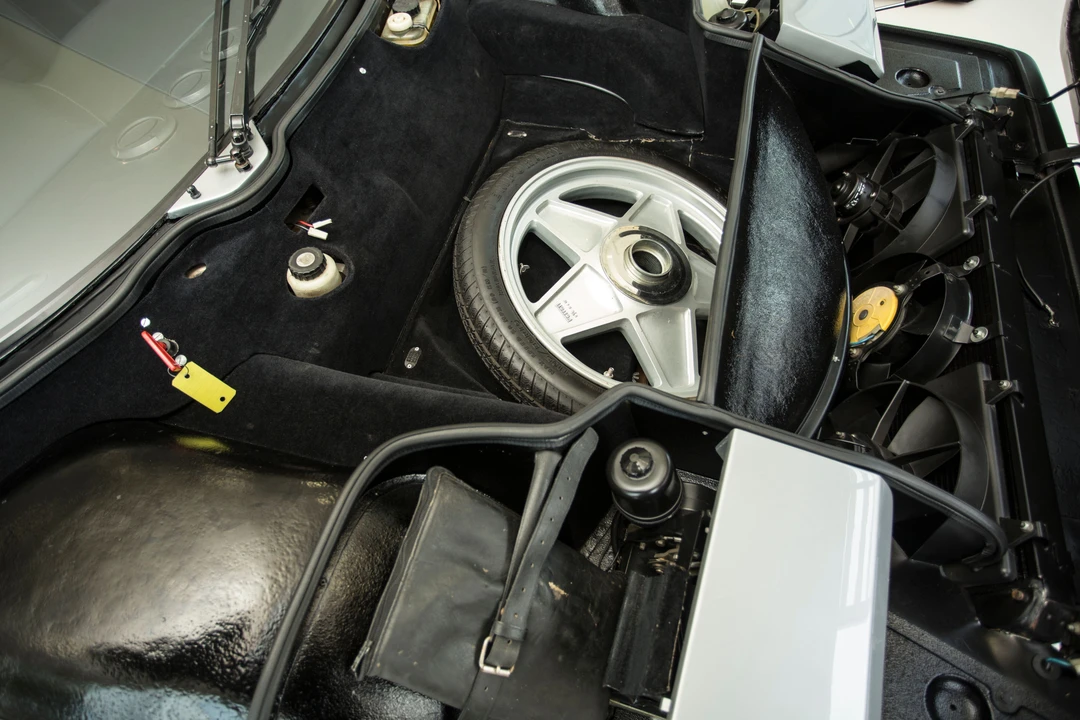 1983 Ferrari 512 BBi - Image 29 of 31