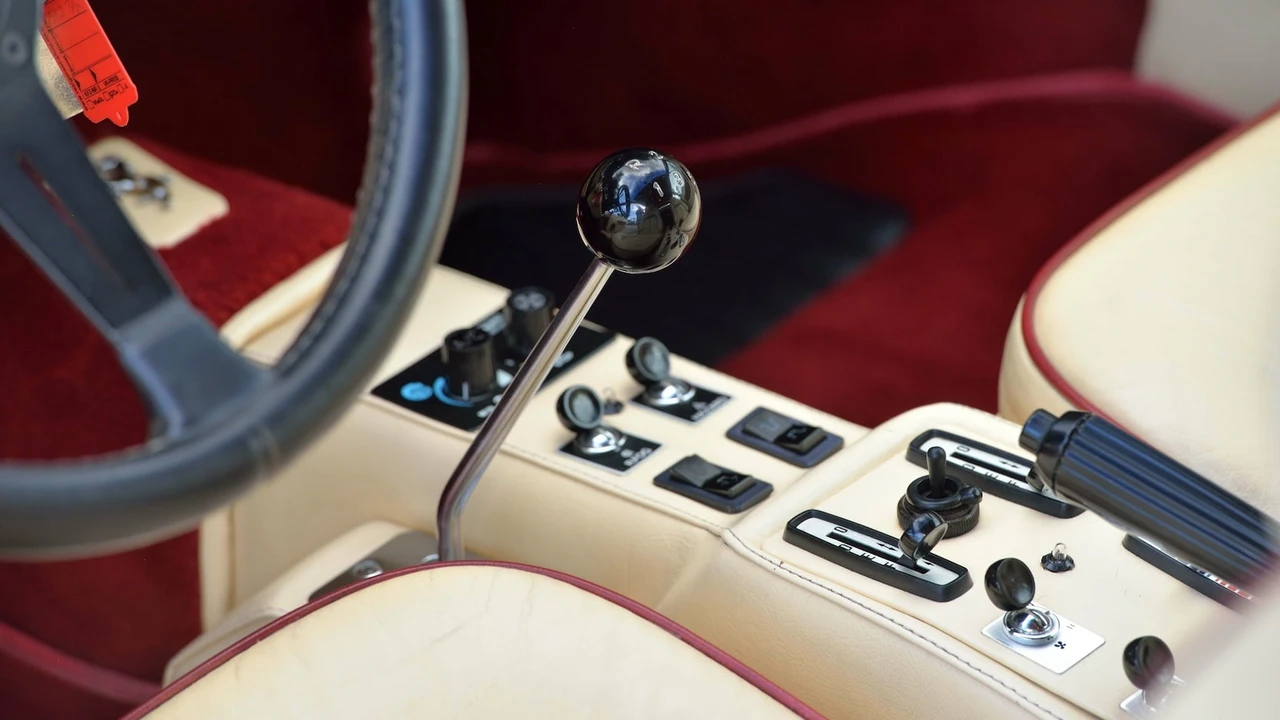 1983 Ferrari 512 BBi - Image 9 of 31