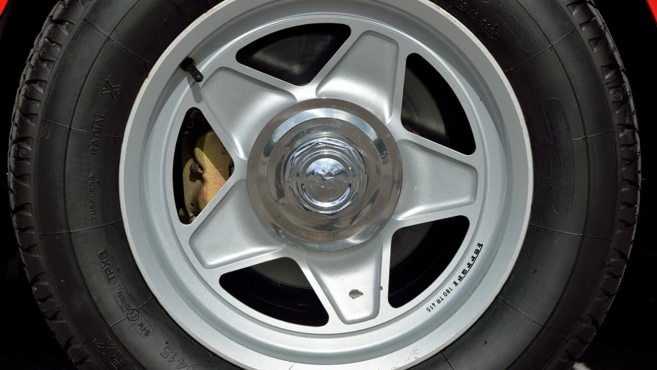 1983 Ferrari 512 BBi - Image 15 of 31