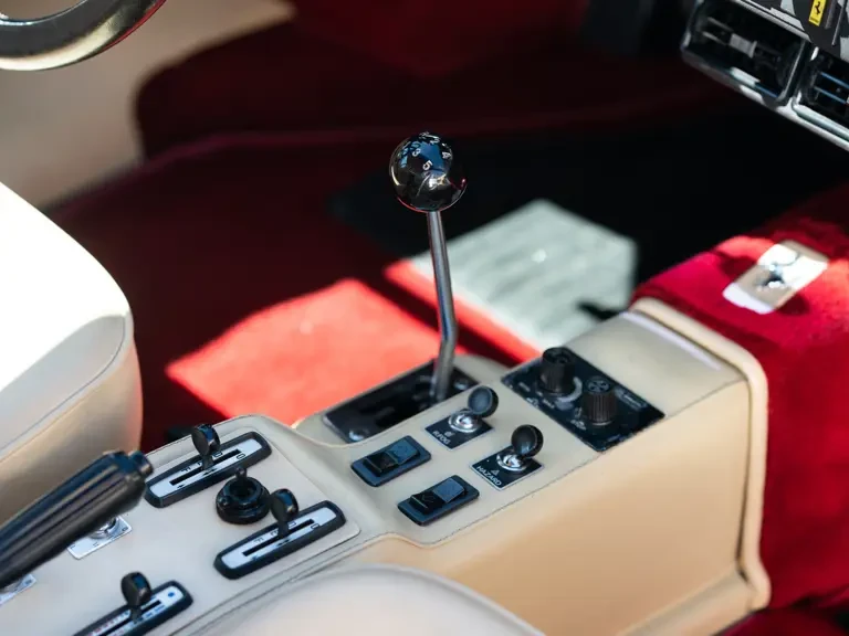 1983 Ferrari 512 BBi - Image 16 of 31