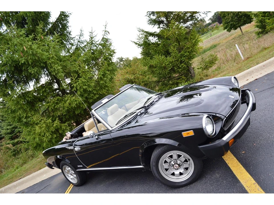 1983 Fiat 124 Sport Spider - Image 6 of 21