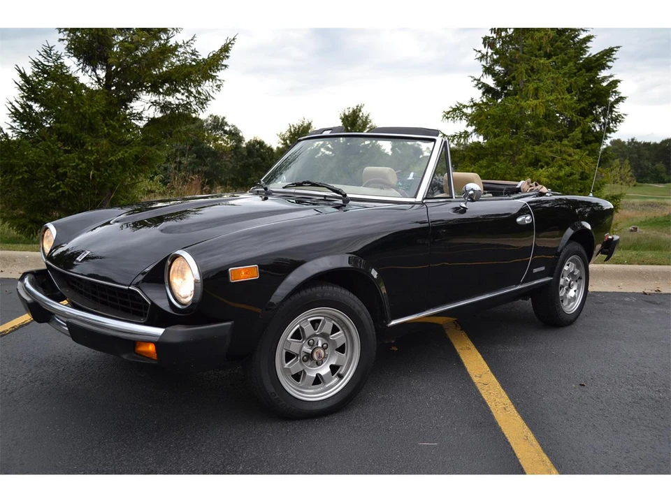 1983 Fiat 124 Sport Spider - Image 4 of 21