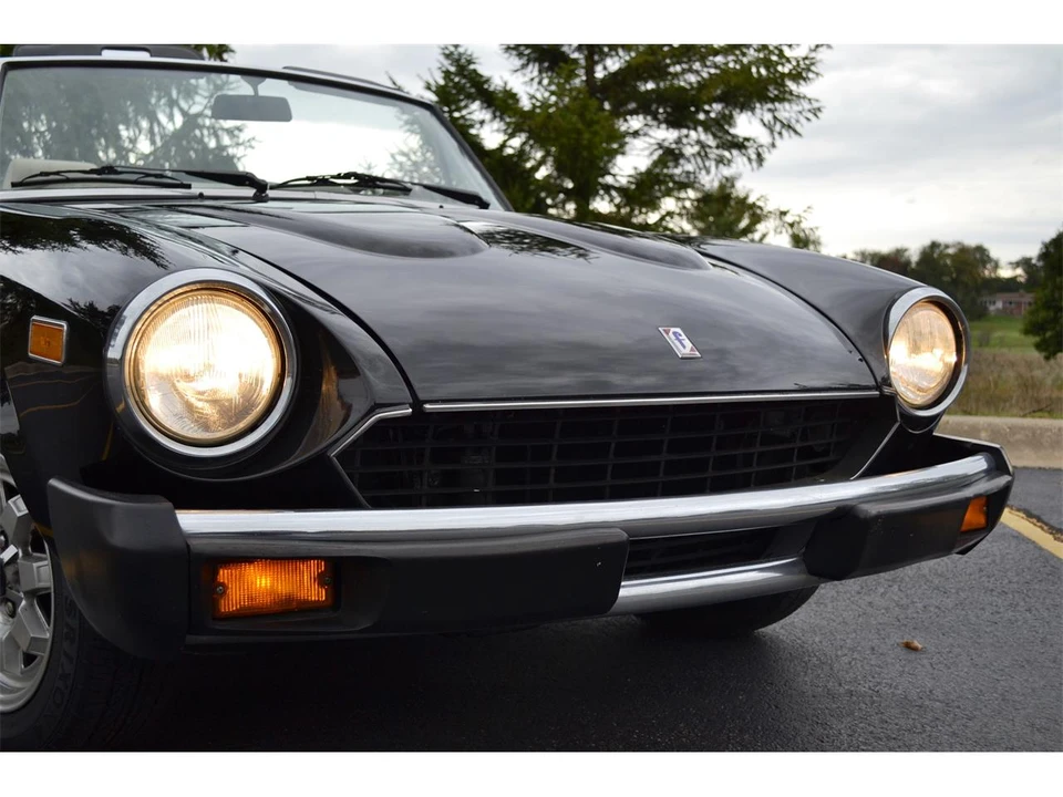 1983 Fiat 124 Sport Spider - Image 10 of 21