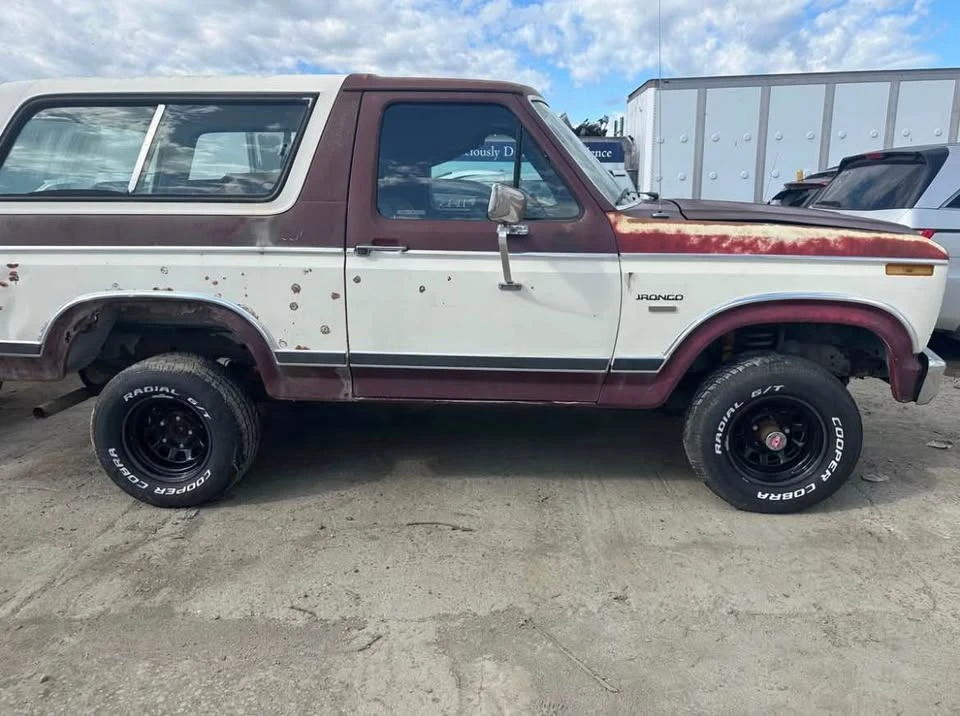 1983 Ford Bronco 3rd Gen - Image 8 of 9
