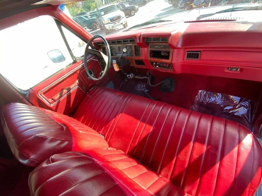 1983 Ford Bronco 3rd Gen - Image 8 of 11