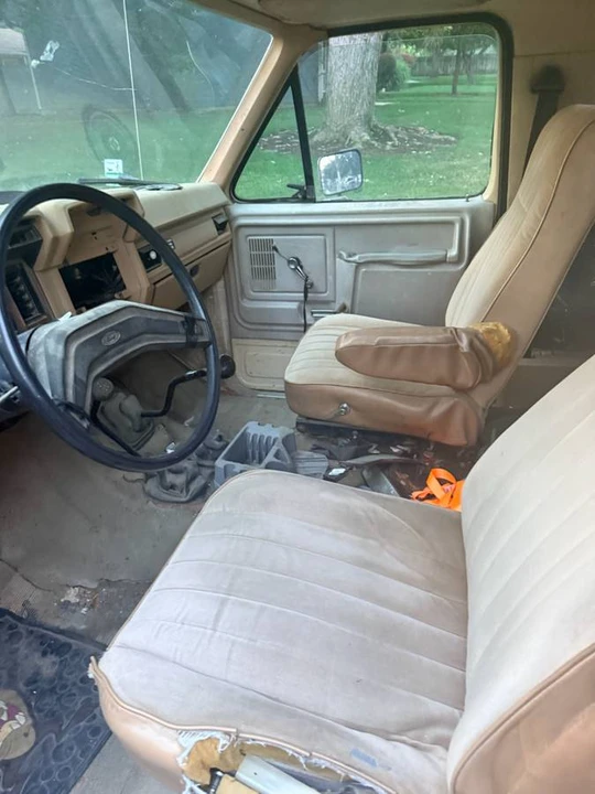 1983 Ford Bronco 3rd Gen - Image 6 of 10
