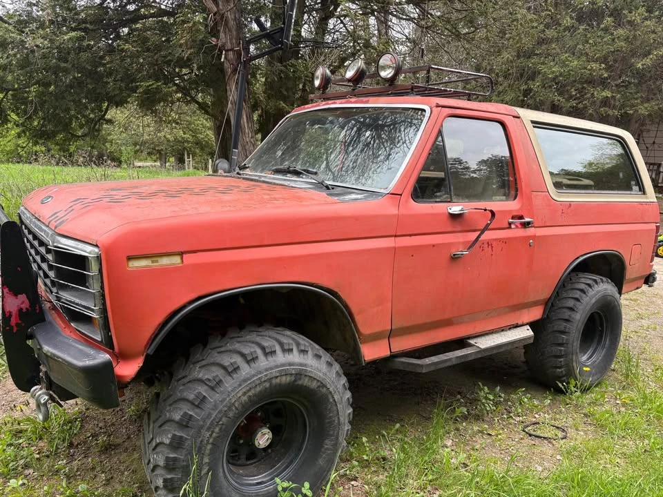 1983 Ford Bronco 3rd Gen - Image 2 of 11