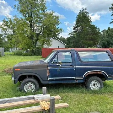 1983 Ford Bronco XLT Lariat