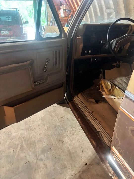 1983 Ford Bronco 3rd Gen - Image 10 of 13