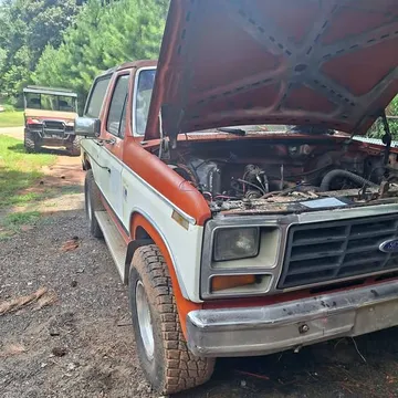 1983 Ford Bronco Sport Utility 2D