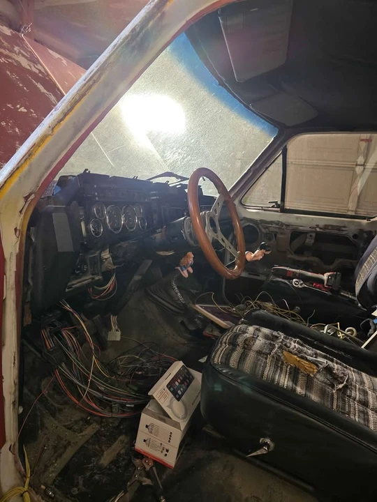 1983 Ford Bronco 3rd Gen - Image 2 of 13