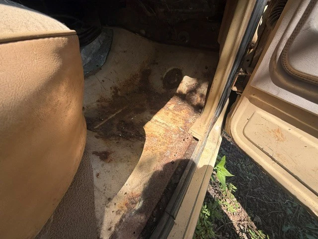 1983 Ford Bronco 3rd Gen - Image 9 of 19