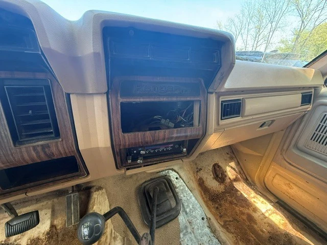 1983 Ford Bronco 3rd Gen - Image 17 of 19