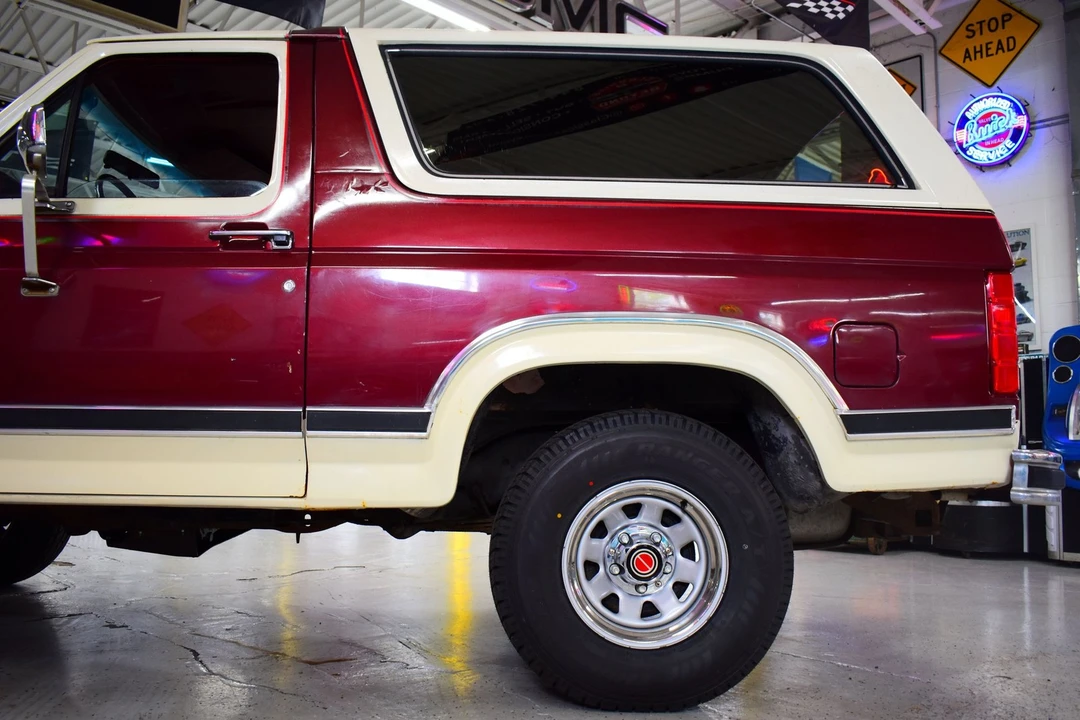 1983 Ford Bronco 3rd Gen - Image 17 of 20