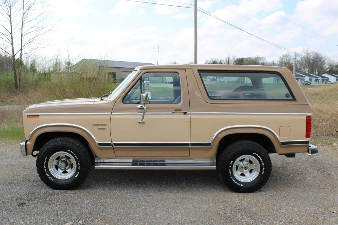 1983 Ford Bronco 3rd Gen - Image 3 of 7