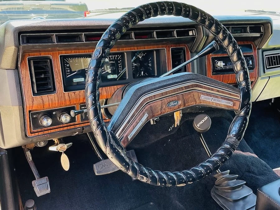 1983 Ford Bronco 3rd Gen - Image 13 of 31