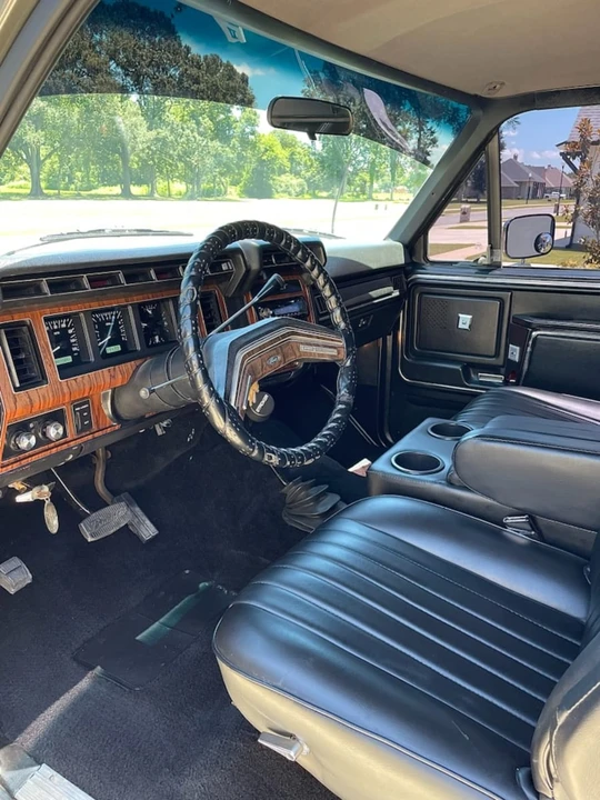 1983 Ford Bronco 3rd Gen - Image 15 of 31