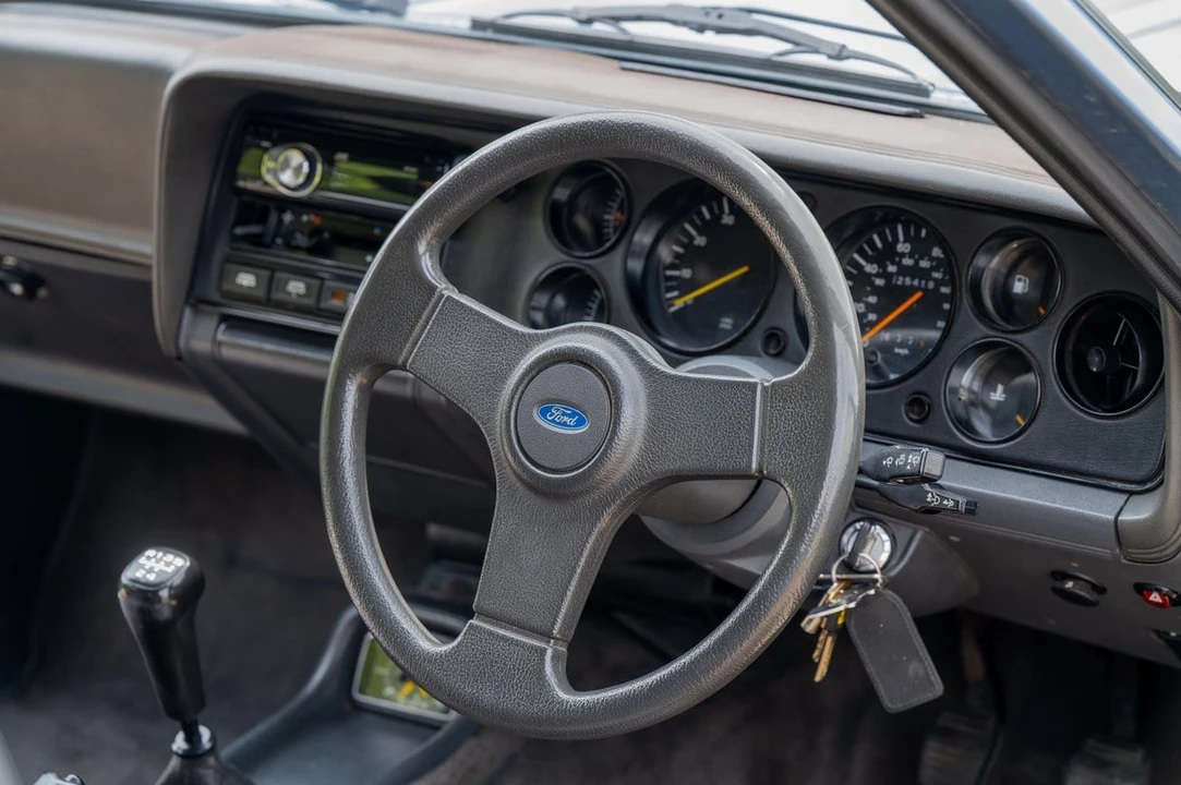 1983 Ford - Image 4 of 30