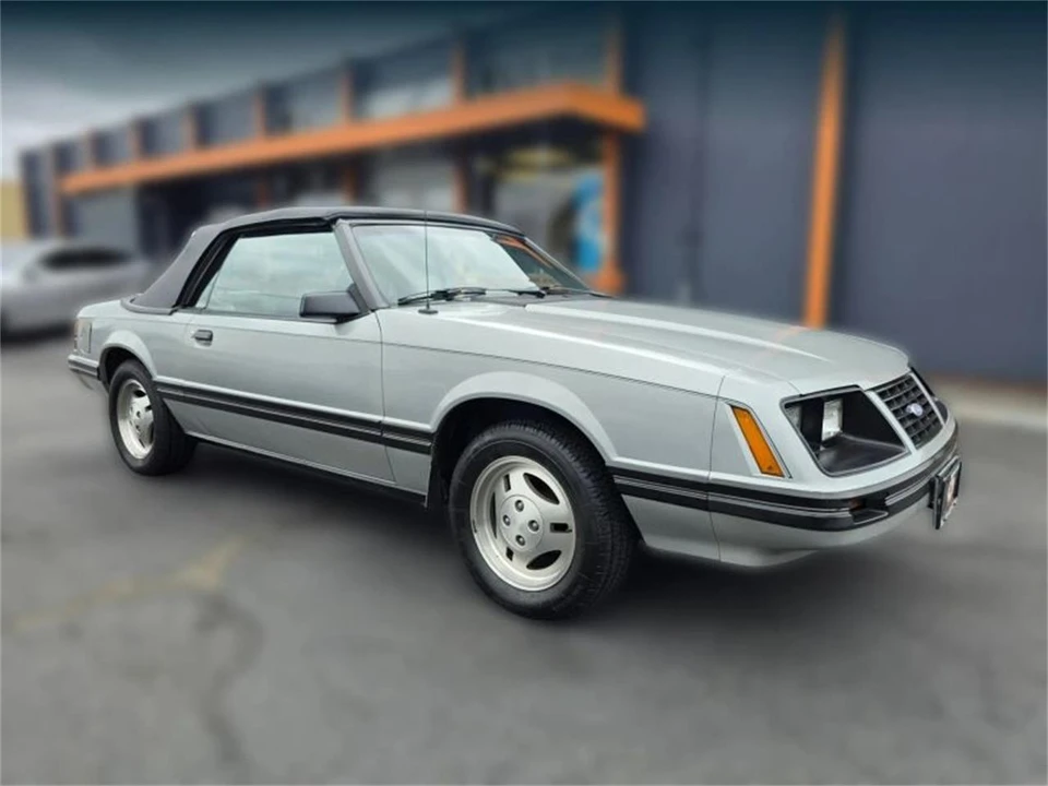 1983 Ford - Image 7 of 21