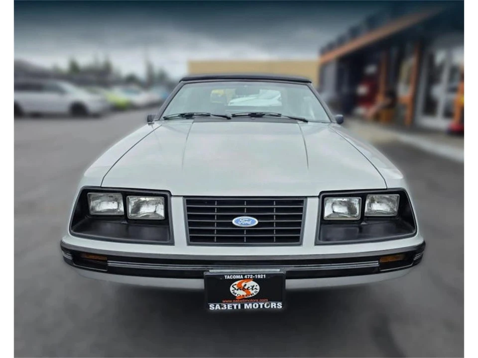 1983 Ford - Image 8 of 21