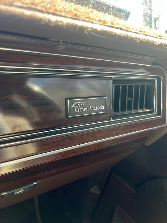 1983 Ford LTD - Image 9 of 21