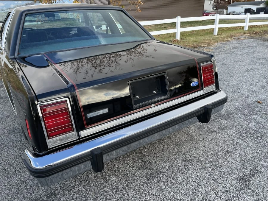 1983 Ford Crown Victoria - Image 24 of 31