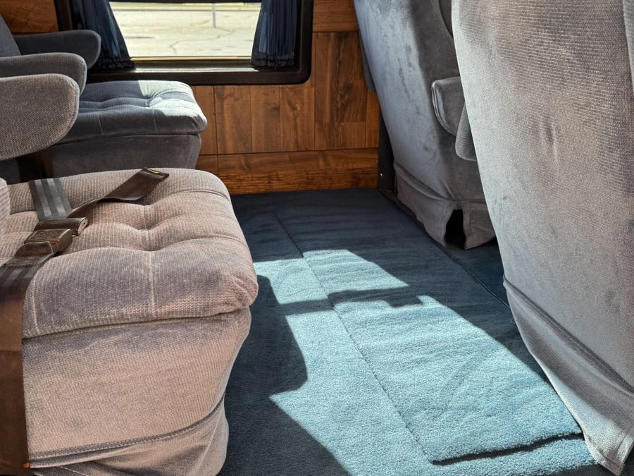 1983 Ford Econoline Van - Image 4 of 7
