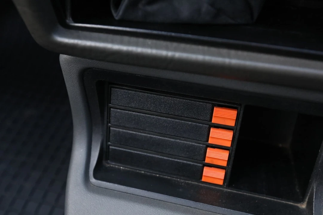 1983 Ford Escort - Image 16 of 30