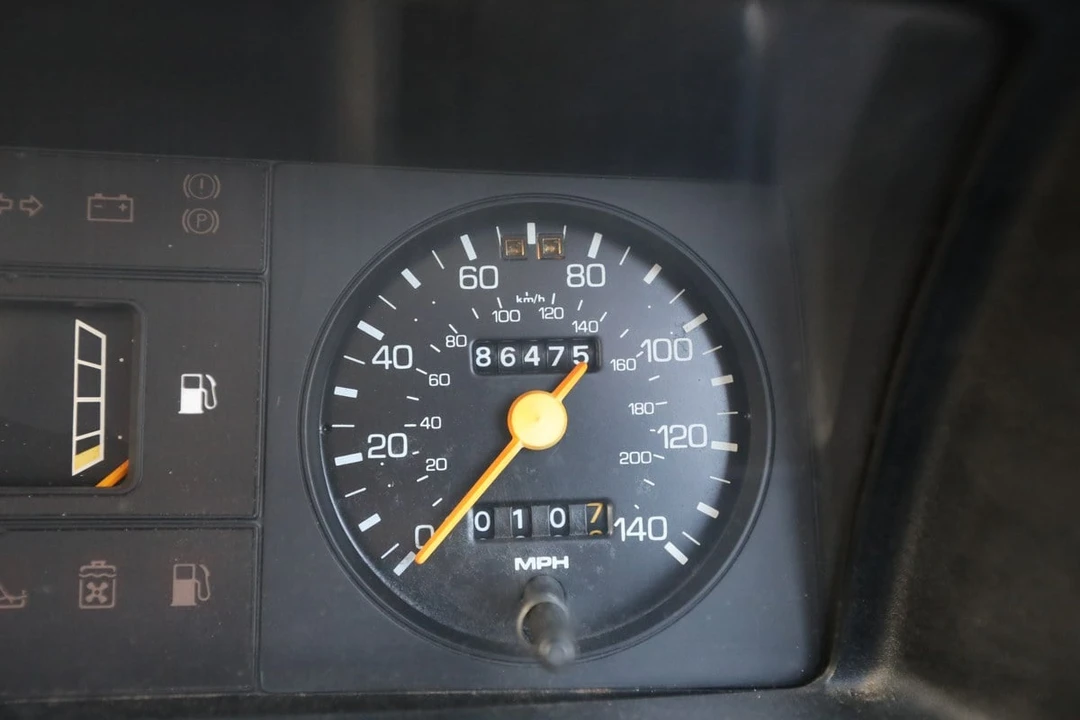 1983 Ford Escort - Image 22 of 30