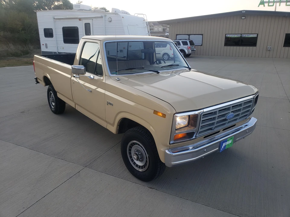 1983 Ford F-Series 7th Gen - Image 24 of 31