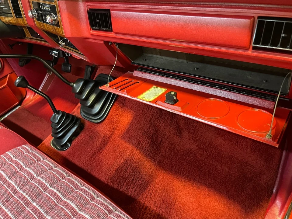 1983 Ford F-Series 6th Gen - Image 15 of 21