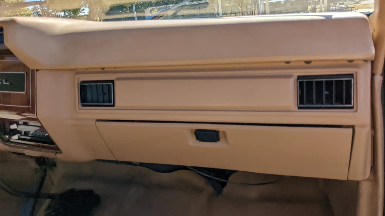 1983 Ford F-Series 7th Gen - Image 19 of 31