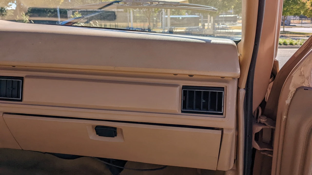1983 Ford F-Series 7th Gen - Image 20 of 31