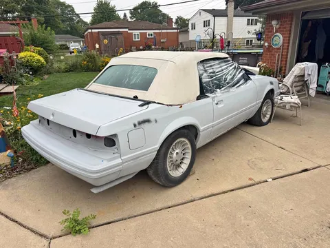1983 Ford Mustang Convertible 2D