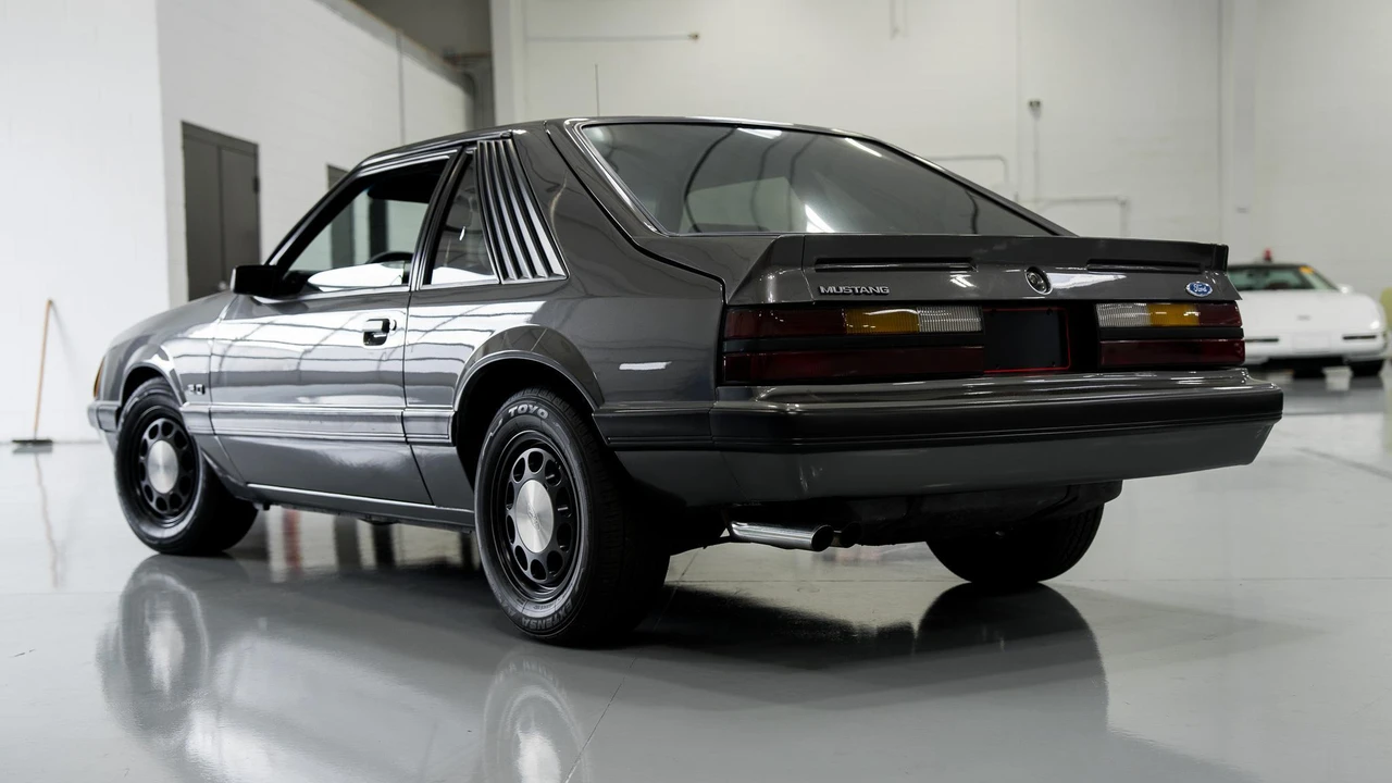 1983 Ford Mustang GT 3rd Gen - Image 19 of 31