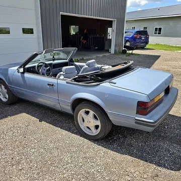1983 Ford Mustang V6 Convertible 2D