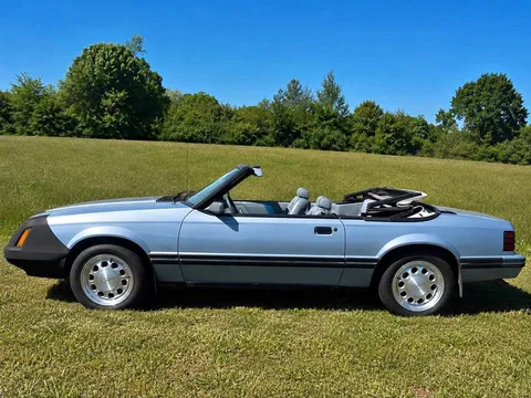 1983 Ford Mustang V6 Premium Convertible 2D