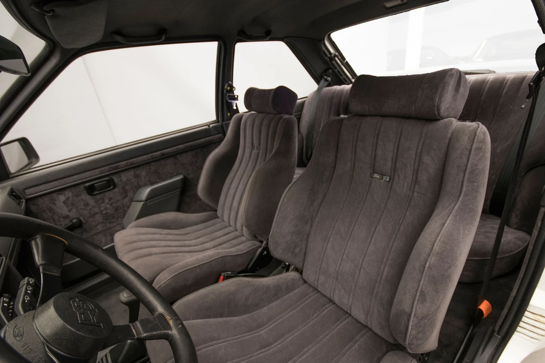 1983 Ford Escort - Image 5 of 9
