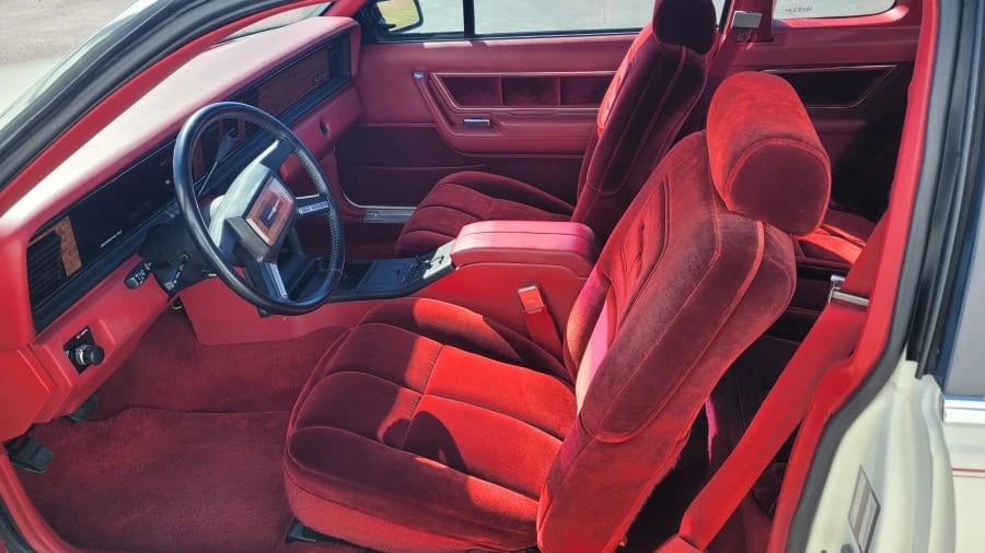 1983 Ford Thunderbird 9th Gen - Image 13 of 27