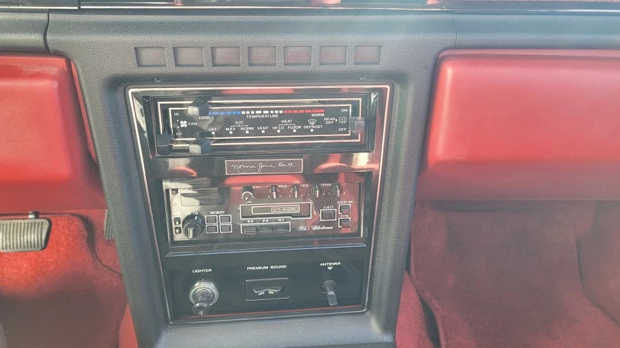 1983 Ford Thunderbird 9th Gen - Image 22 of 27