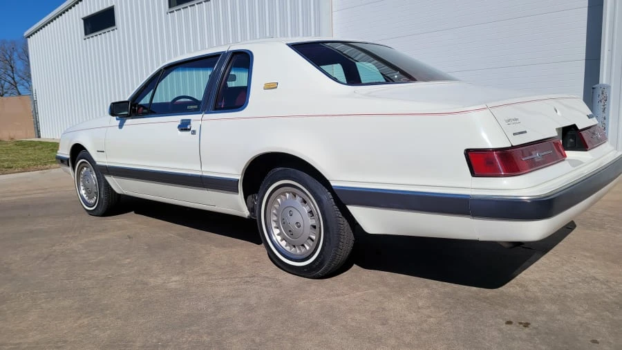 1983 Ford Thunderbird 9th Gen - Image 8 of 27