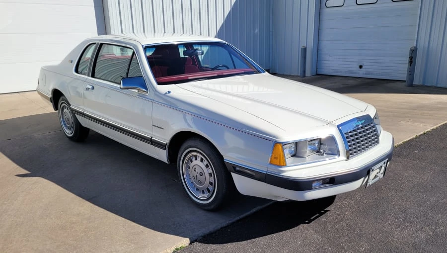 1983 Ford Thunderbird 9th Gen - Image 9 of 27